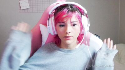 Fulltimecrybaby ХХХ ОнлиФанс