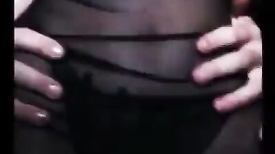 Голая Noah Cyrus