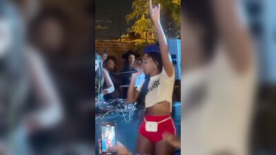 Голая Janelle Monae