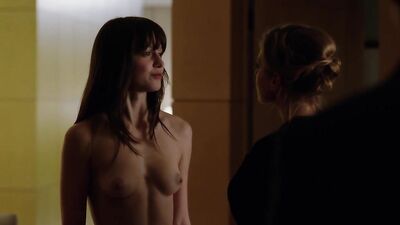 Голая Melissa Benoist