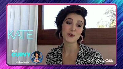 Mary Elizabeth Winstead and Miku Patricia Martineau Played Ukelele Between Fight