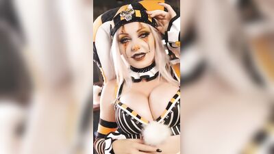 Голая Jessica Nigri