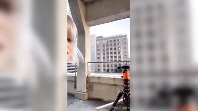 Голая PeachJars