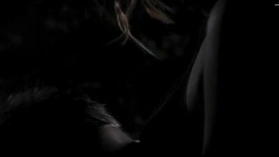 Голая Gillian Anderson