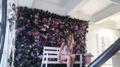 Голая Gina Gershon