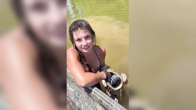 Голая Hannah Barron