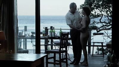 Голая Carice Van Houten