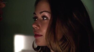 Голая Eliza Dushku, Alexis Dziena