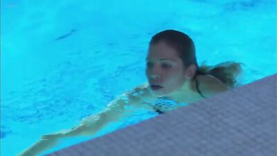 Голая Tricia Helfer