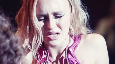 Голая Lily-Rose Depp