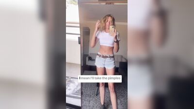 Голая Sarah Dumont