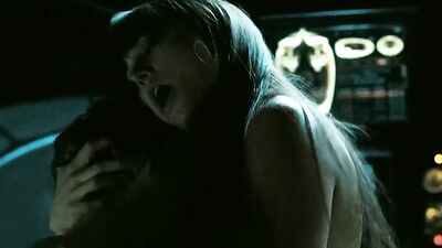 Голая Malin Akerman