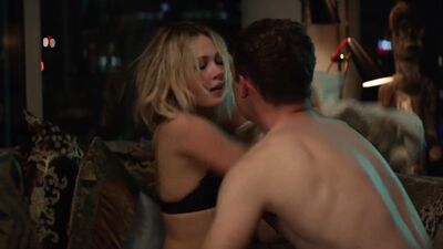 Голая Kelli Berglund