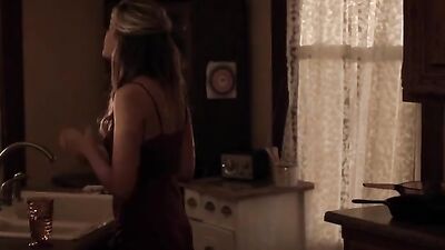 Голая Maggie Grace