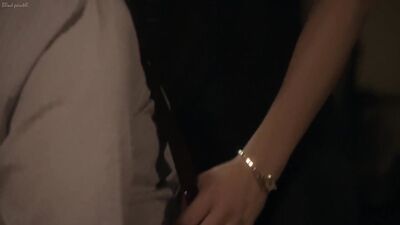 Голая Lizzy Caplan