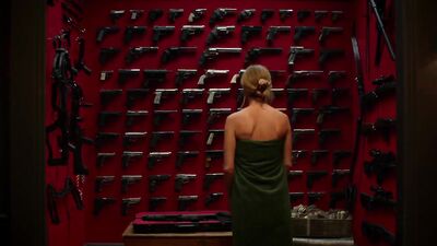 Голая Arielle Kebbel