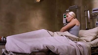 Голая Natasha Henstridge