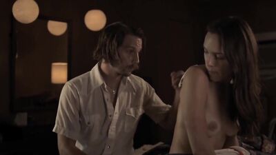 Голая Jodi Balfour