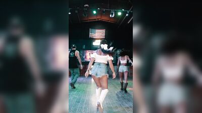 Голая Whitney Wren