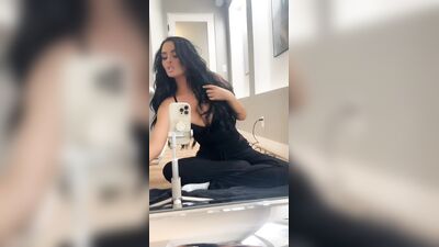 Голая Abigail Ratchford