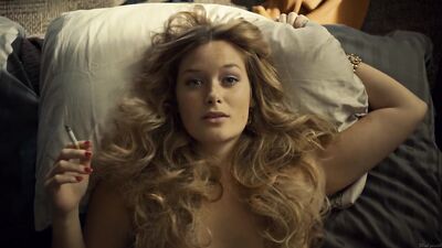 Голая Rachel Keller