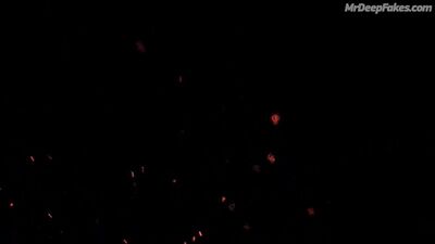 [Deepfake] Gal Gadot Diana rubs herself raw