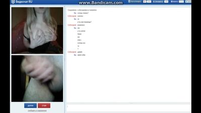 Красивая шлюшка дрочит на член в видеочате [Видеочат, шлюха, мустурбация, оргазм]