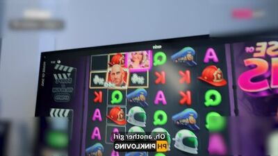 Я трахаю красотку в анал