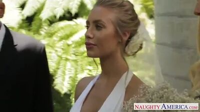 Невеста в день свадьбы изменила жениху с его другом