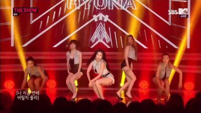 140812 HYUNA - 빨개요 (RED) @SBS The Show