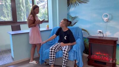 Подруга мамы помогла мне забыть бывшую