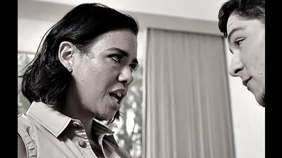 ПОРНО ИНЦЕСТ -- ШКОЛЬНИК СДЕЛАЛ КУНИЛИНГУС МАТЕРИ -- Dana Vespoli