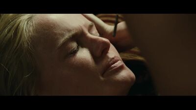 Изнасилование Эмили (Соломенные псы 2011)