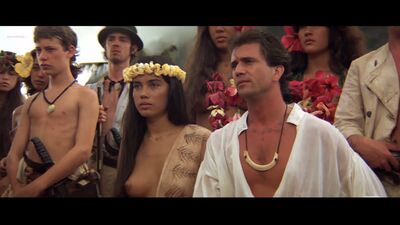 Тевейт Вернетт (Tevaite Vernette nude scenes in "The Bounty" 1984)