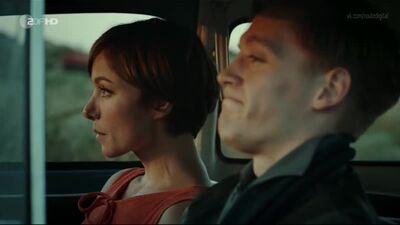 Julia Koschitz Nude - Schweigeminute (2016) HD 720 Watch Online