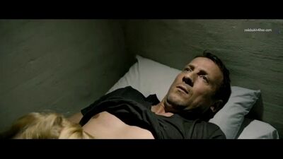 Rosalie Thomass - Das Leben ist nichts für Feiglinge (2012)