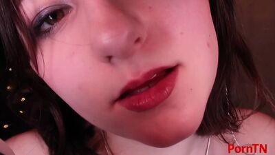 AftynRose ASMR - Making a Mistletoe and Kissing Underneath it