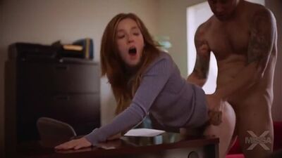 Студентка спасает препода от депрессняка и смерти (русский перевод)