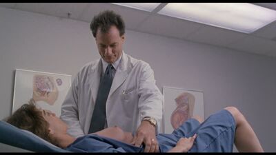 Аннабелла Шиорра (Annabella Sciorra hot scenes in "The Hand That Rocks the Cradle" 1992)