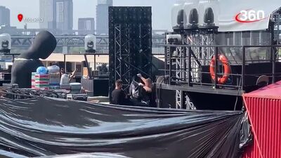 Моргенштерн женился_ выкуп в стиле 90-х, Daewoo Nexia, торт из конопли и тамада Собчак - кадры дня.mp4