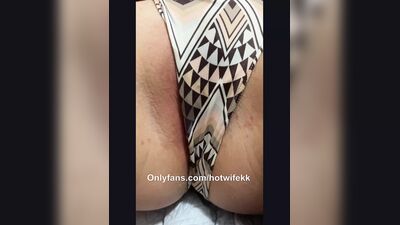 Хотвайф приходит домой, используется с кримпаем из бывшей