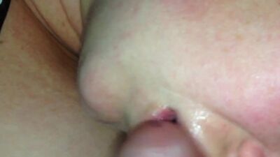 Дрочу в рот