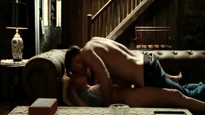 Кейт Босворт(Kate Bosworth) голая грудь секс в фильме Соломенные псы(США)