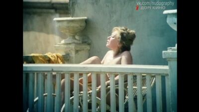 Маргарита Терехова голая в фильме "Санта Эсперанса" (1980, Себастьян Аларкон)