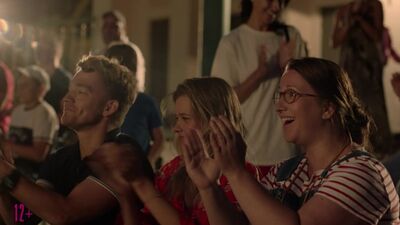 Крымский мост. Сделано с любовью! - Сцена из фильма