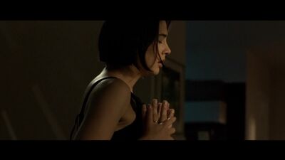 Funda Eryigit Nude - Tereddut (2016) HD 720p Watch Online / Фунда Эрйигит - Камера обскура