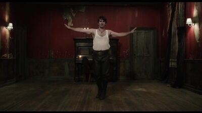 Реальные Упыри | What We Do in the Shadows (2014) Танец Дикона
