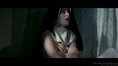 Развратные монашки. |порно|кунилингус|дрочит пальцем|мастурбация|лесбиянки|монашки|групповуха|групповое|