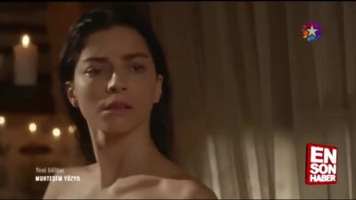 Merve Boluğurun hamam sahnesi - Muhteşem Yüzyıl