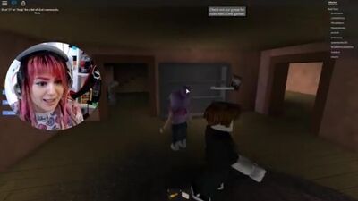 ГРЕННИ ВЕРНУЛАСЬ ЗА МНОЙ | GRANNY ROBLOX